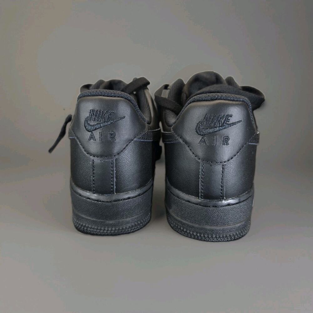 Size 7.5 - Nike Air Force 1 '07 Triple Black W - Picture 5 of 5